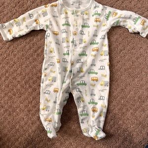 KISSY KISSY SLEEPER IN SIZE 0-3 MONTHS